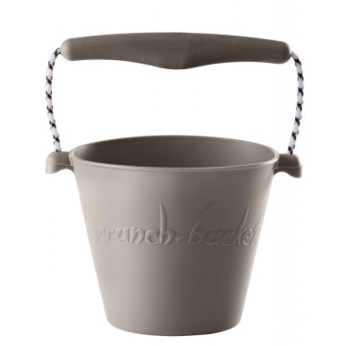 Scrunch roll up bucket