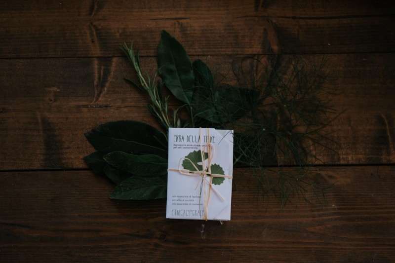 Erba della Tigre Bagno e crema doccia solido per pelli problematiche Ethical Grace Erba della Tigre Bagno e crema doccia solido per pelli problematiche Ethical Grace