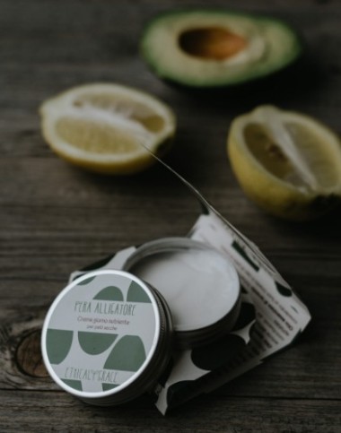 Crema viso giorno ultra nutriente PERA ALLIGATORE – Ethical Grace Crema viso giorno ultra nutriente PERA ALLIGATORE – Ethical Grace