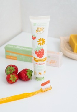 Dentifricio Lenitivo Bimbi gusto Fragola – LaSaponaria