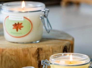 Essential candle STOP MOSQUITOES with CITRONELLA and CEDAR - GreeNatural